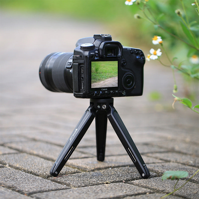 Metal Mini Tripod For Apple Mobile Desktop Stand